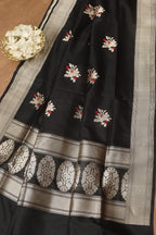 Exquisite Black Banarasi Handloom Pure Katan Silk Dupatta - Luxurion World- Crafted Heirlooms