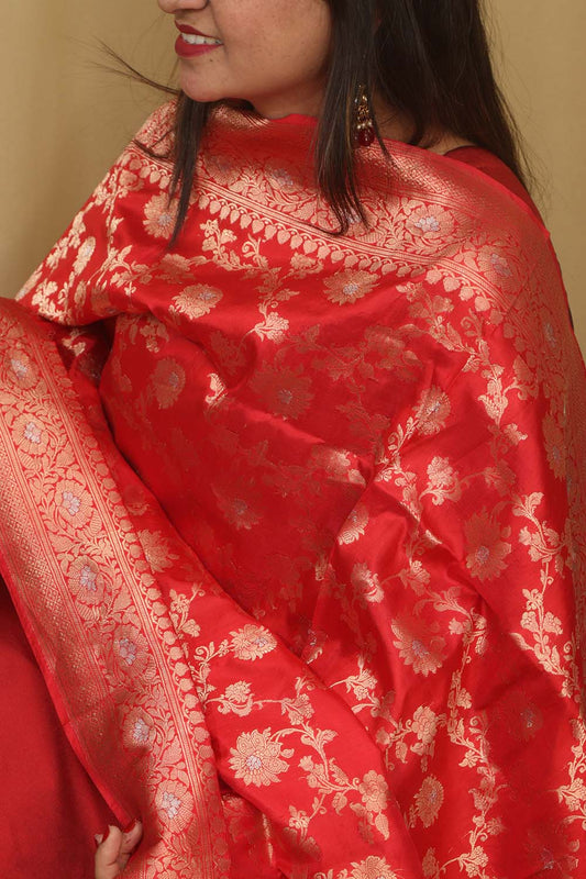 Exquisite Red Banarasi Handloom Pure Katan Silk Dupatta - Luxurion World