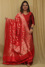 Exquisite Red Banarasi Handloom Pure Katan Silk Dupatta - Luxurion World- Crafted Heirlooms