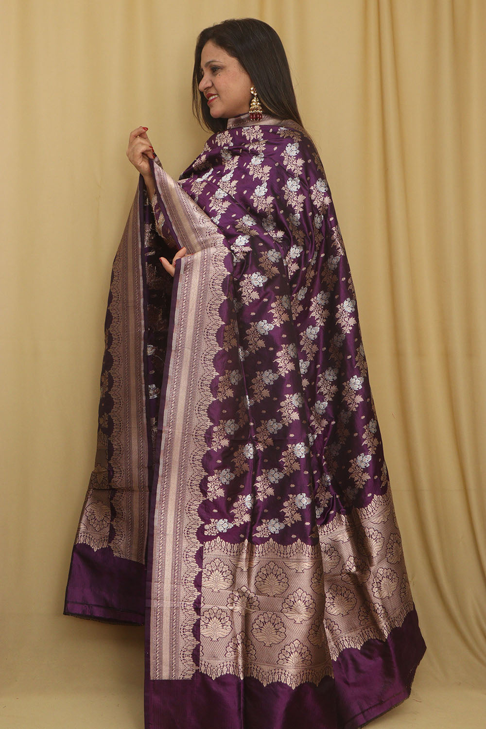 Exquisite Purple Banarasi Handloom Pure Katan Silk Dupatta - Luxurion World- Crafted Heirlooms