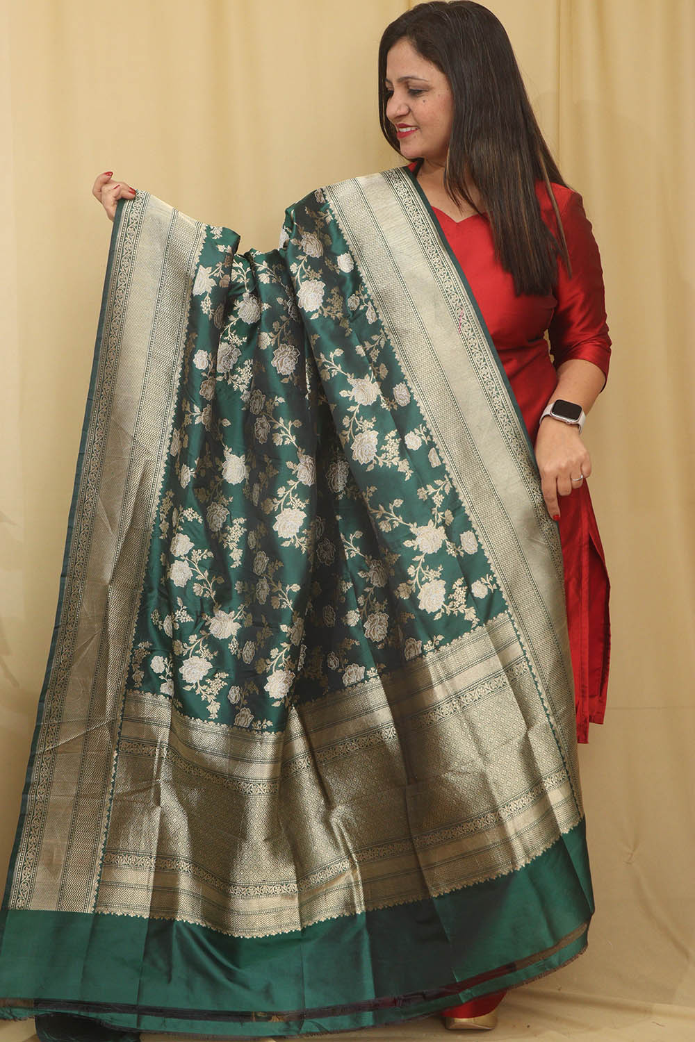 Green Banarasi Handloom Pure Katan Silk Dupatta - Luxurion World- Crafted Heirlooms