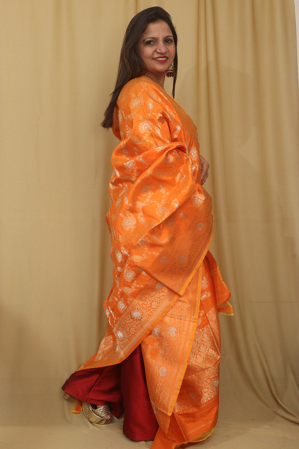 Elegant Orange Banarasi Handloom Pure Katan Silk Dupatta - Luxurion World- Crafted Heirlooms