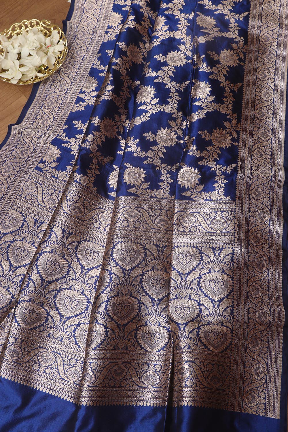 Exquisite Blue Banarasi Handloom Pure Katan Silk Dupatta - Luxurion World- Crafted Heirlooms