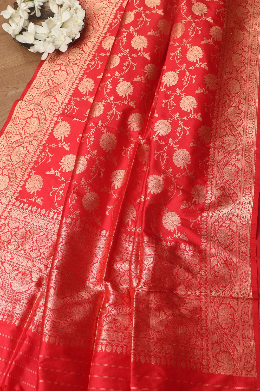 Exquisite Red Banarasi Handloom Pure Katan Silk Dupatta - Luxurion World