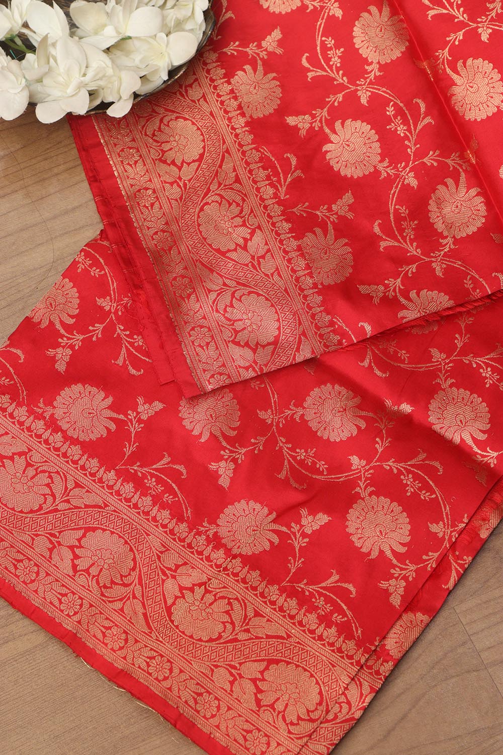 Exquisite Red Banarasi Handloom Pure Katan Silk Dupatta - Luxurion World- Crafted Heirlooms