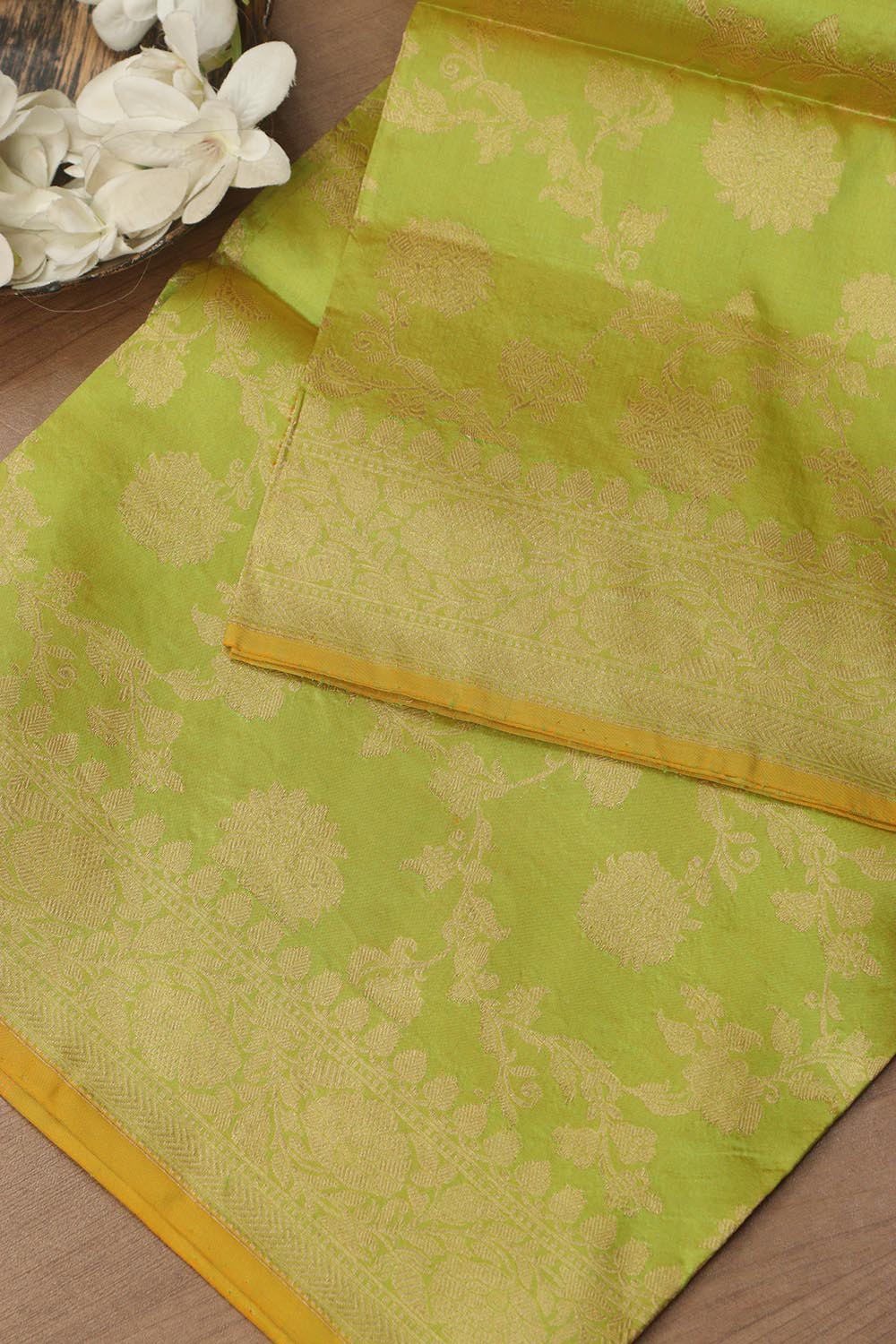 Exquisite Green Banarasi Handloom Pure Katan Silk Dupatta - Luxurion World