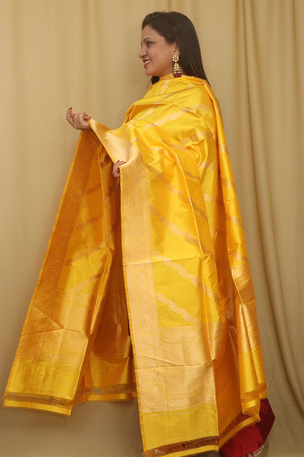 Exquisite Yellow Banarasi Handloom Pure Katan Silk Dupatta - Luxurion World