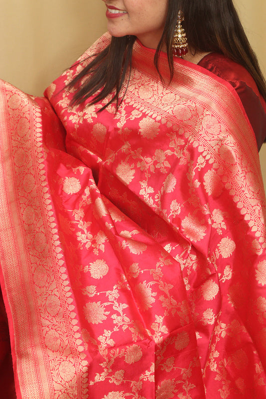 Exquisite Red Banarasi Handloom Pure Katan Silk Dupatta - Luxurion World