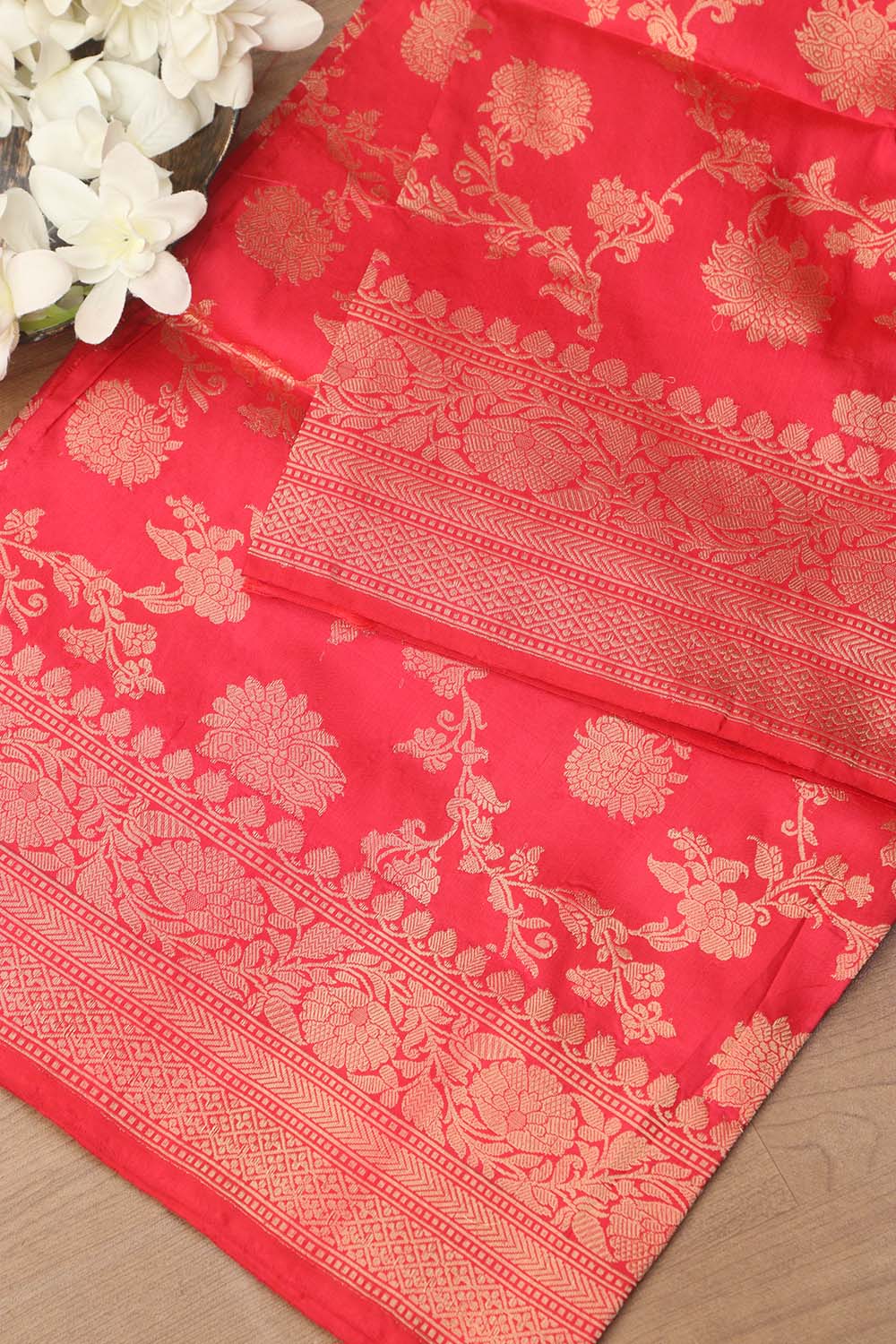 Exquisite Red Banarasi Handloom Pure Katan Silk Dupatta - Luxurion World