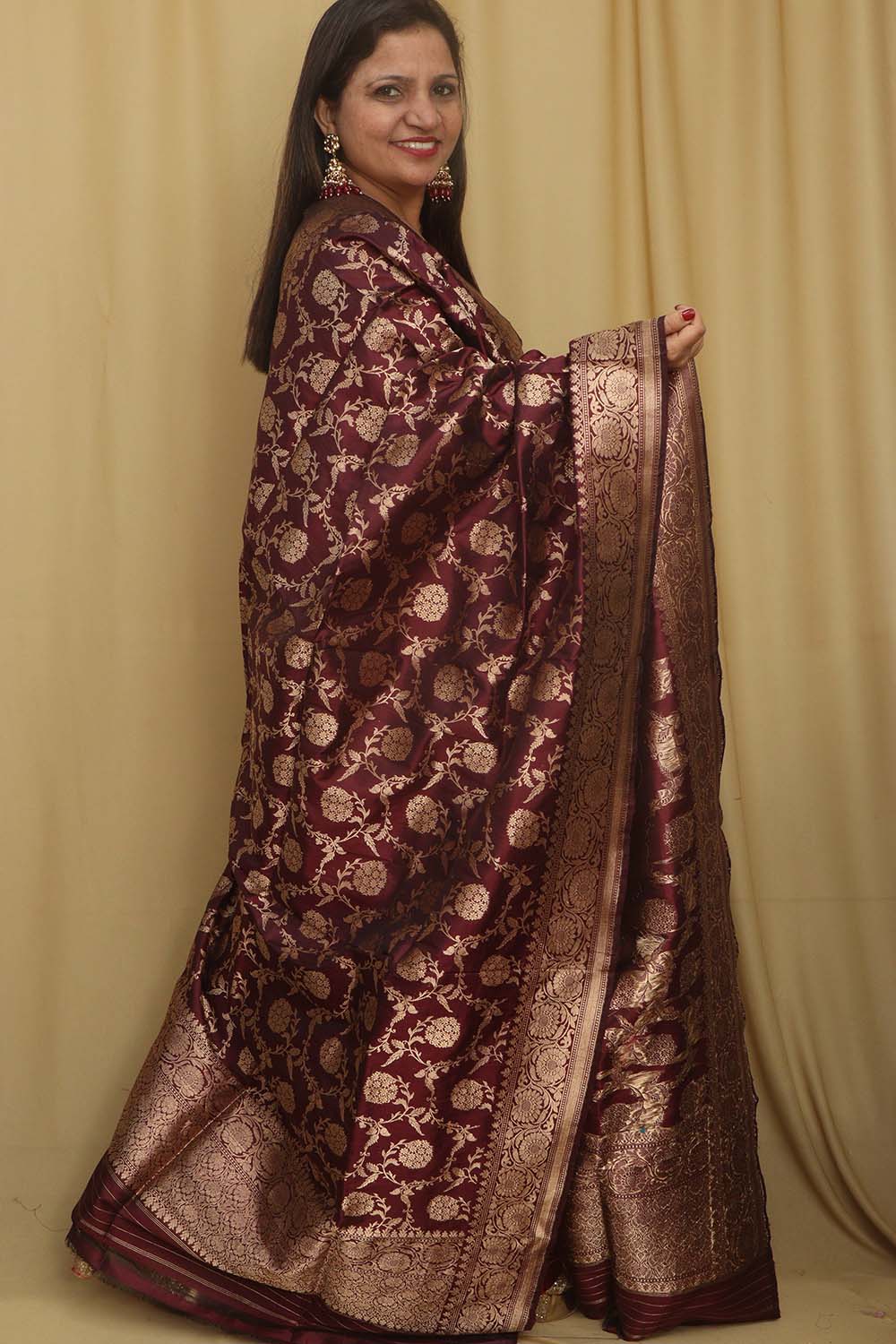 Exquisite Maroon Banarasi Handloom Pure Katan Silk Dupatta - Luxurion World- Crafted Heirlooms