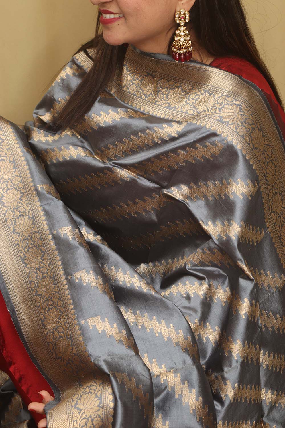Exquisite Grey Banarasi Handloom Pure Katan Silk Dupatta - Luxurion World- Crafted Heirlooms