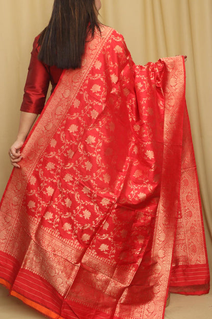Exquisite Red Banarasi Handloom Pure Katan Silk Dupatta - Luxurion World