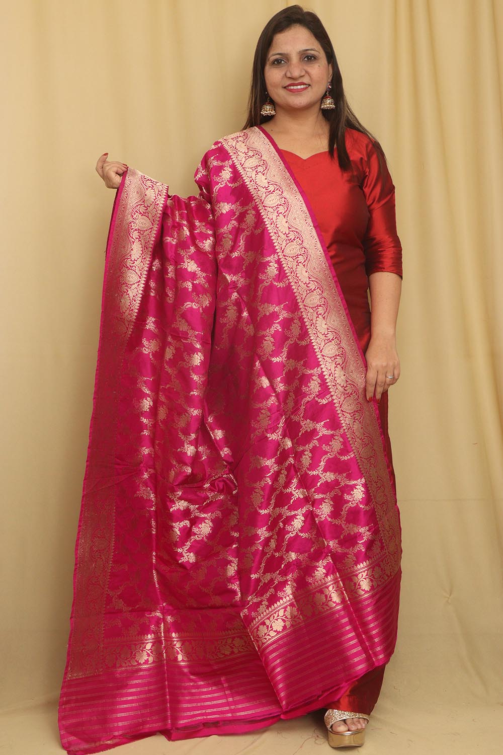 Exquisite Pink Banarasi Handloom Pure Katan Silk Dupatta - Luxurion World- Crafted Heirlooms