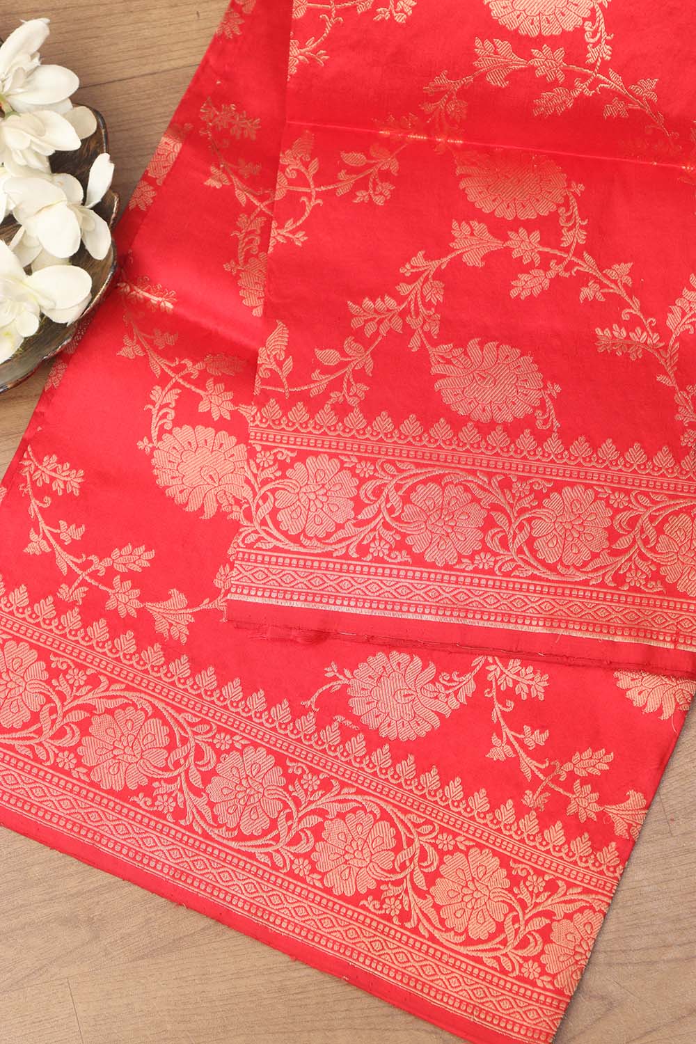Exquisite Red Banarasi Handloom Pure Katan Silk Dupatta - Luxurion World