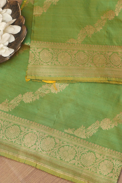 Exquisite Green Banarasi Handloom Pure Katan Silk Dupatta - Luxurion World