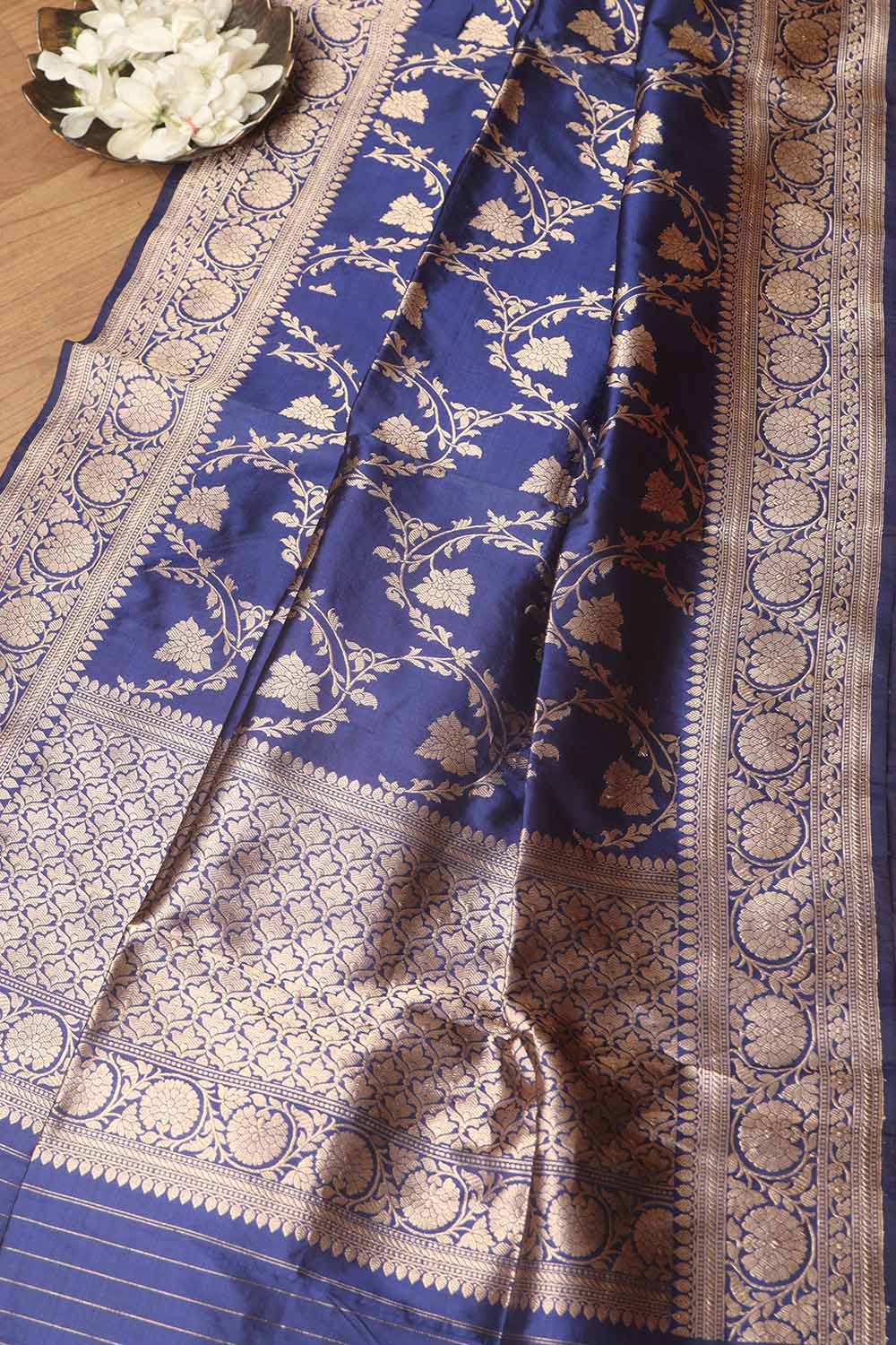 Exquisite Blue Banarasi Handloom Pure Katan Silk Dupatta - Luxurion World- Crafted Heirlooms