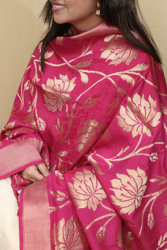 Exquisite Pink Banarasi Moonga Silk Dupatta