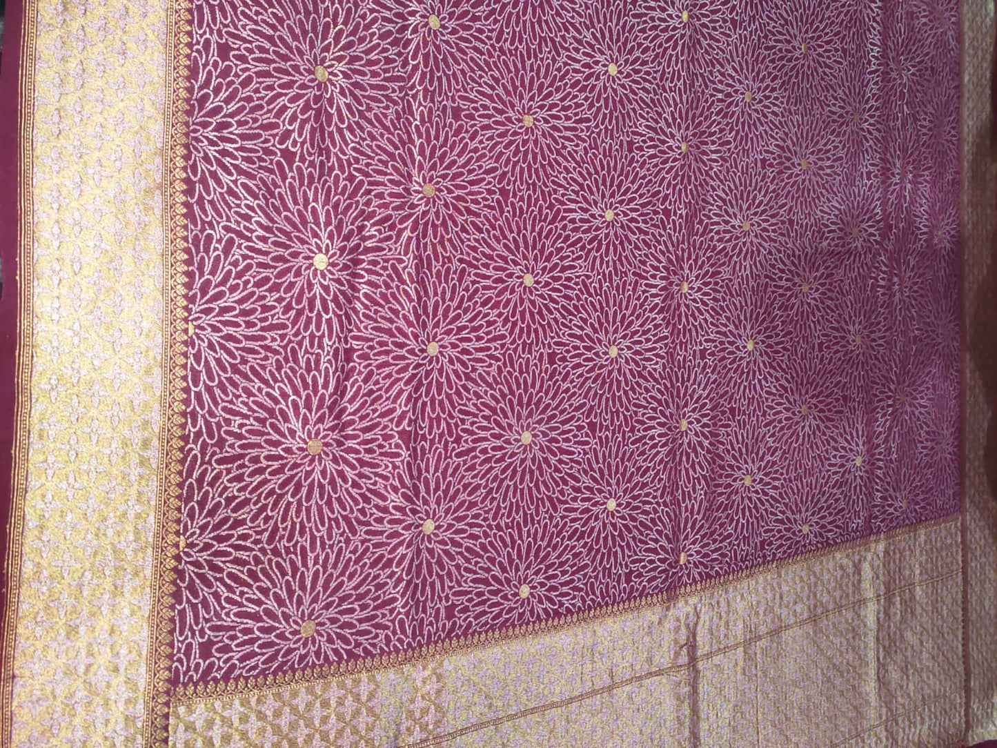 Exquisite Purple Banarasi Handloom Pure Moonga Silk Dupatta - Luxurion World