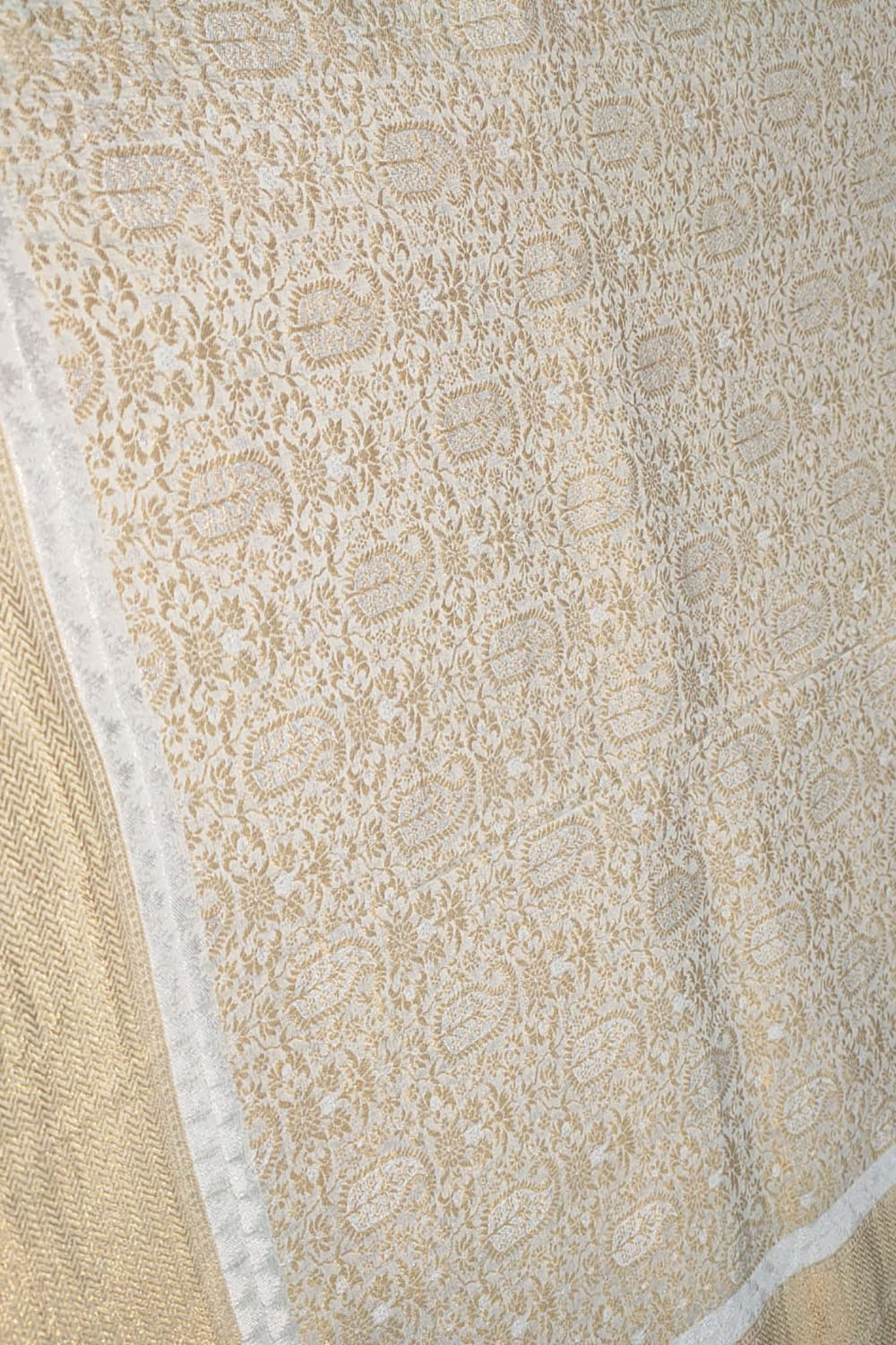 Dyeable Banarasi Handloom Pure Georgette Dupatta - Luxurion World- Crafted Heirlooms
