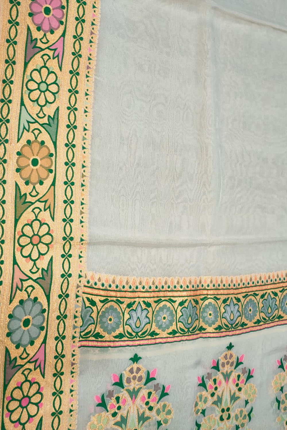 Dyeable Banarasi Handloom Pure Georgette Dupatta - Luxurion World- Crafted Heirlooms