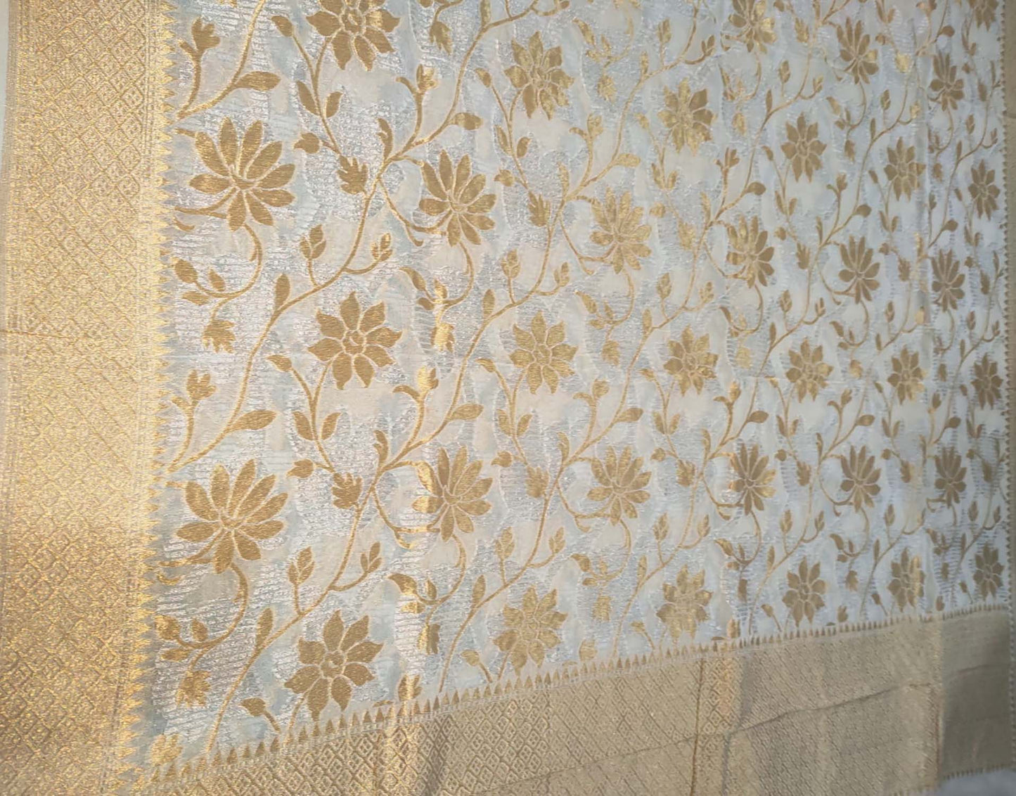 Dyeable Banarasi Handloom Pure Georgette Dupatta - Luxurion World