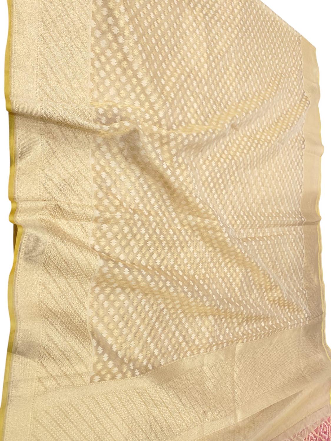 Exquisite Golden Banarasi Handloom Pure Tissue Silk Saree - Luxurion World- Crafted Heirlooms
