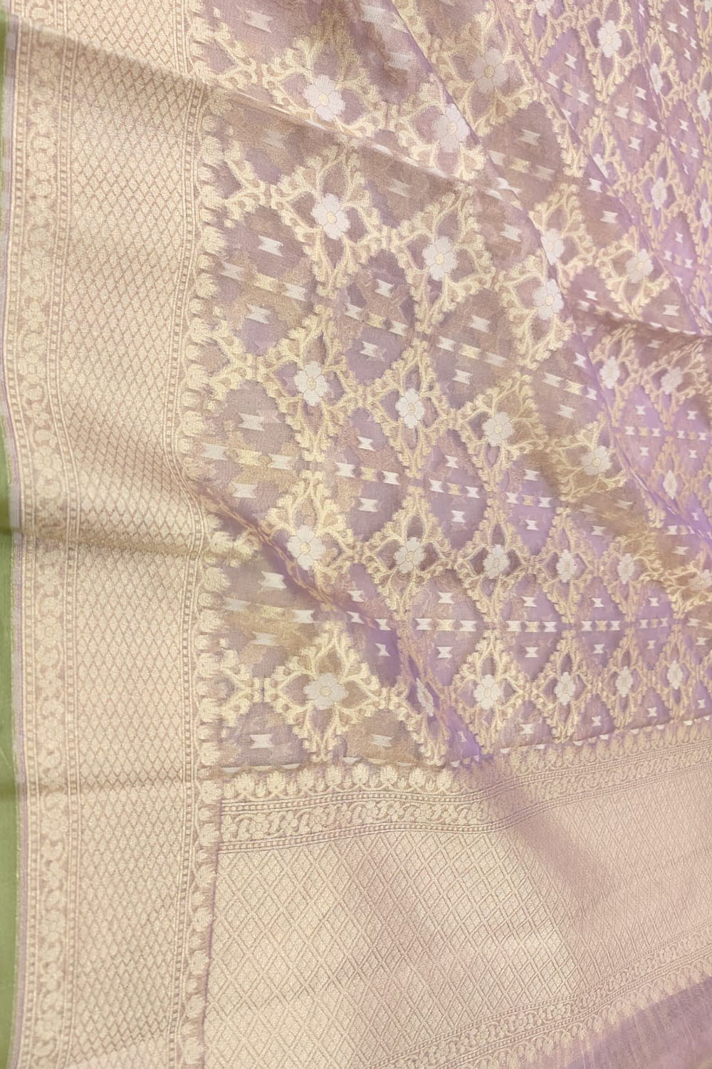 Exquisite Purple Banarasi Handloom Pure Tissue Silk Saree - Luxurion World- Crafted Heirlooms