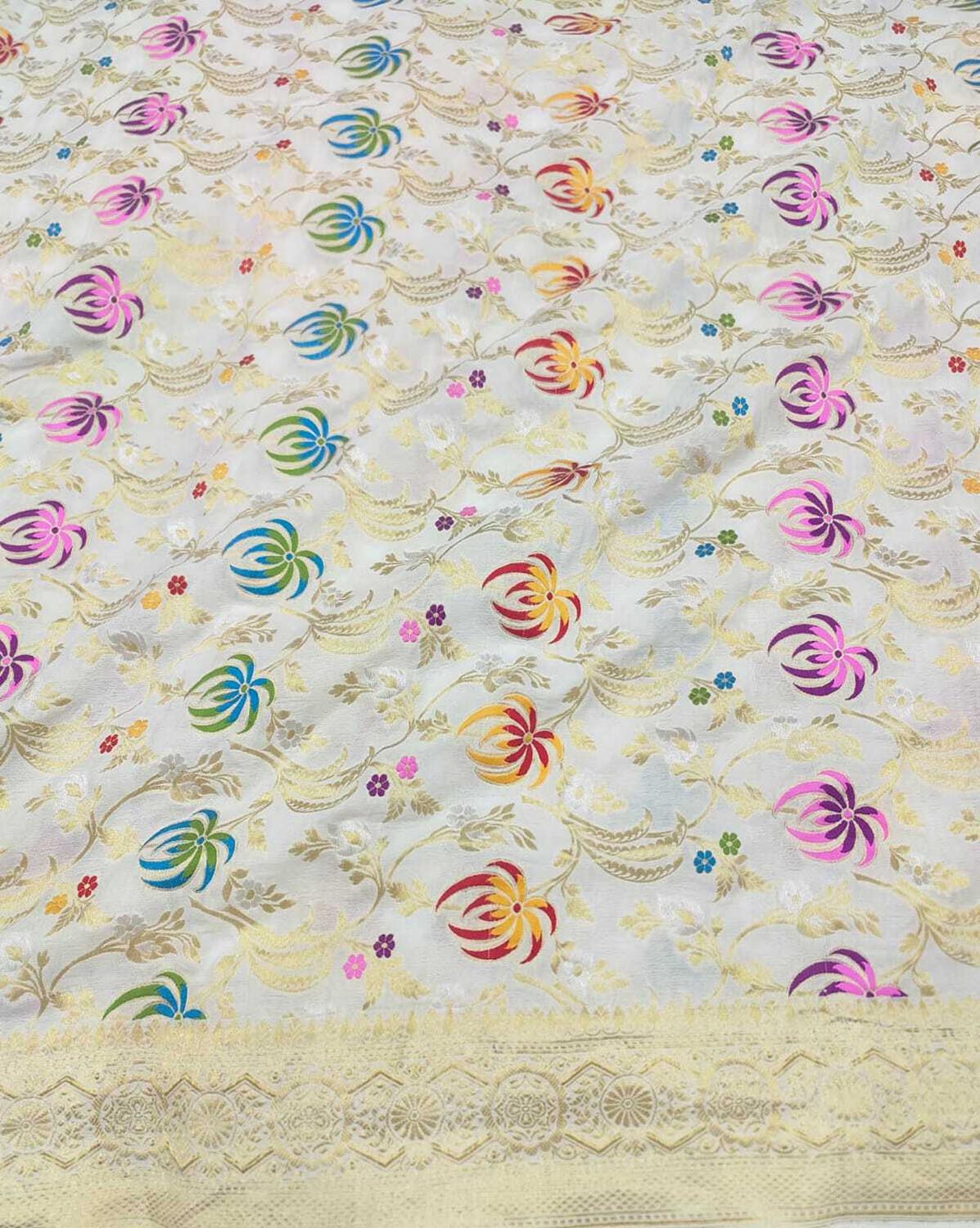 Dyeable Handloom Banarasi Pure Georgette Flower Design Meenakari Dupatta - Luxurion World- Crafted Heirlooms