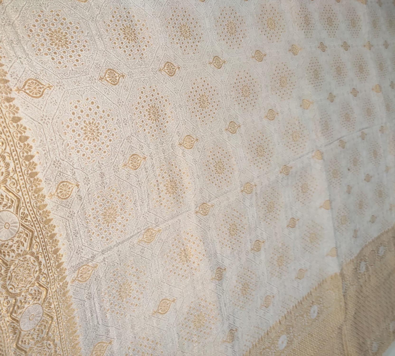 Dyeable Handloom Banarasi Pure Georgette Dupatta - Luxurion World- Crafted Heirlooms