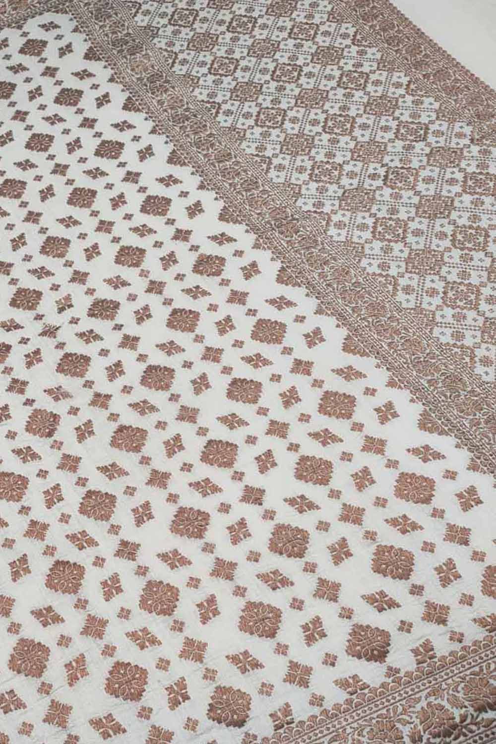 Dyeable Banarasi Handloom Pure Moonga Antique Zari Dupatta - Luxurion World