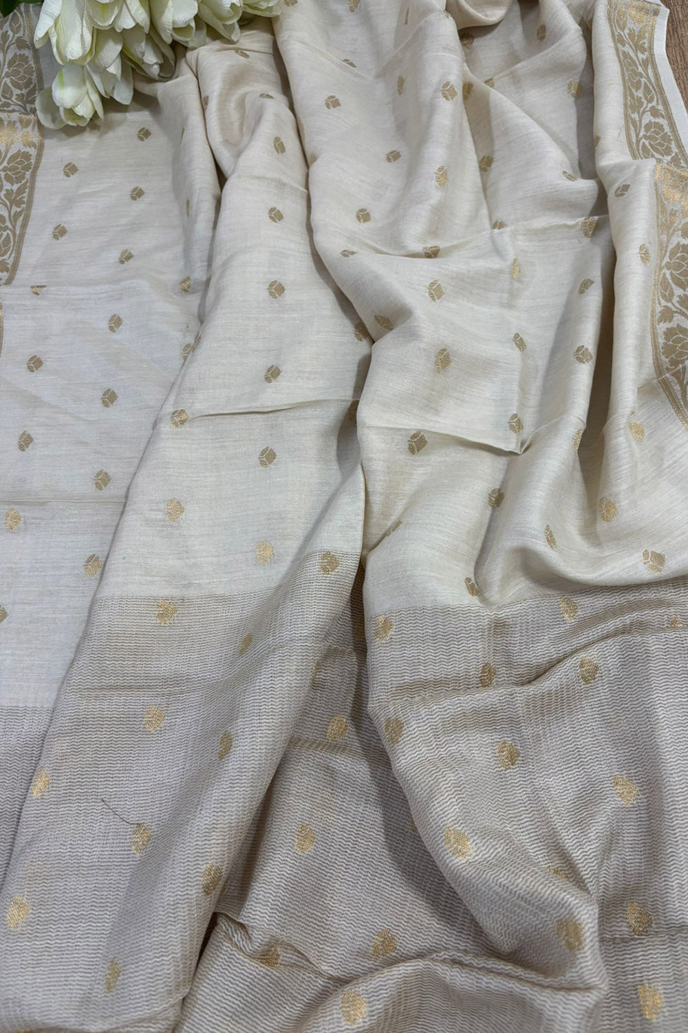 Dyeable Banarasi Moonga Silk Dupatta - Luxurion World- Crafted Heirlooms