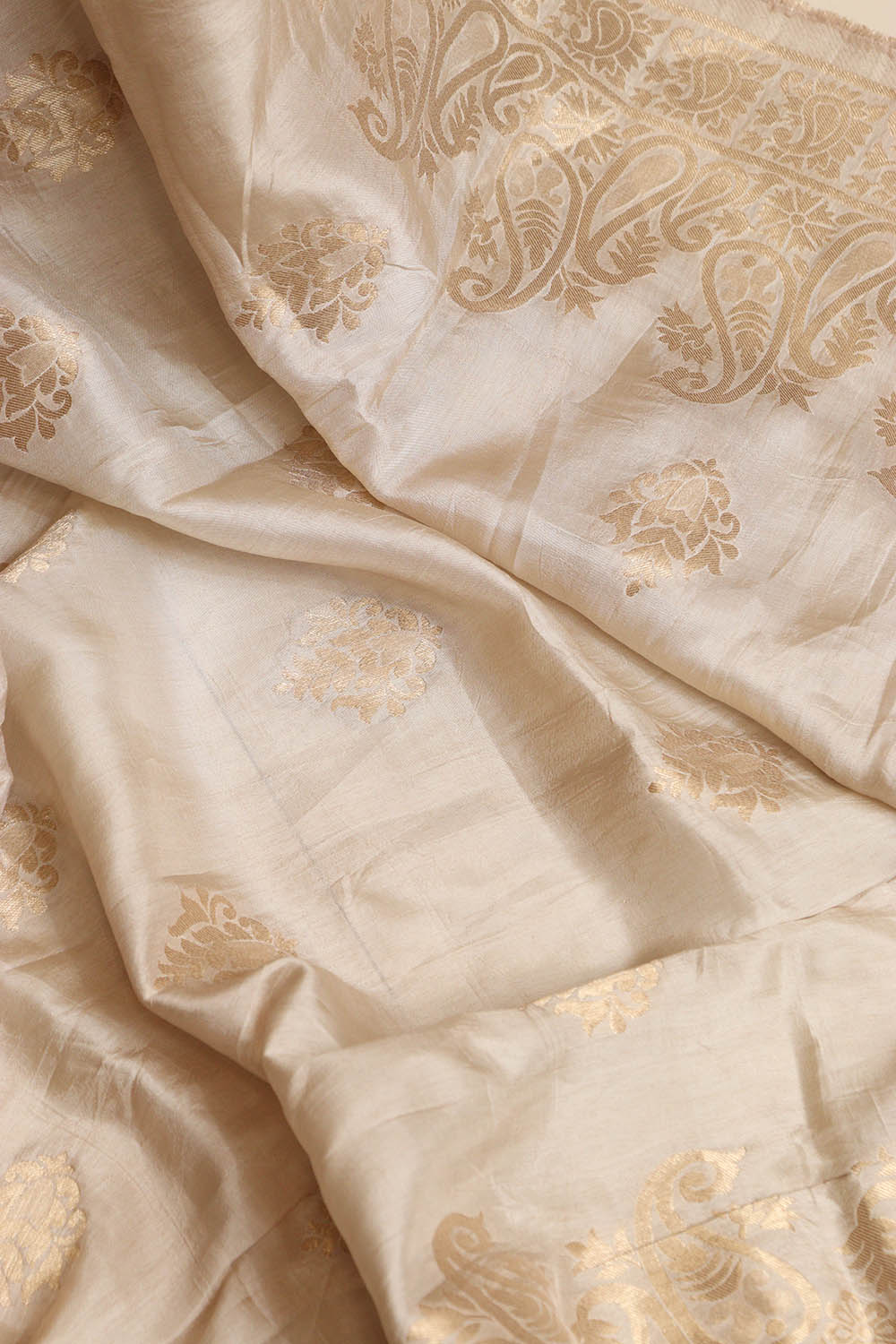 Pastel Banarasi Dola Silk Dupatta - Elegant and Luxurious