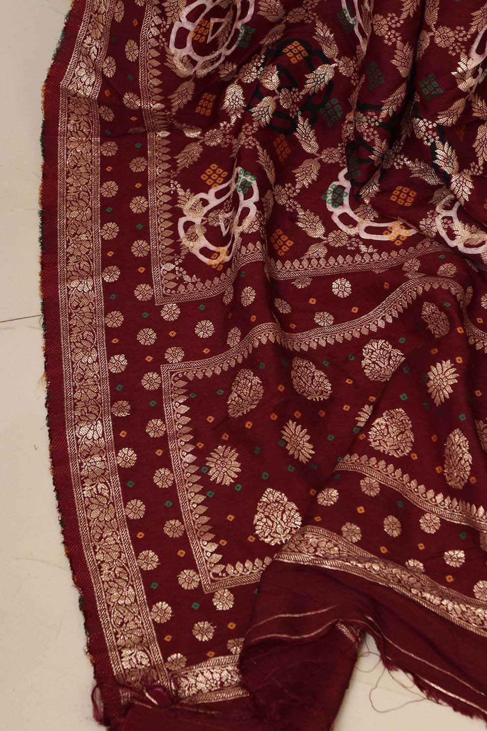 Elegant Maroon Banarasi Bandhani Dola Silk Dupatta - Luxurion World- Crafted Heirlooms