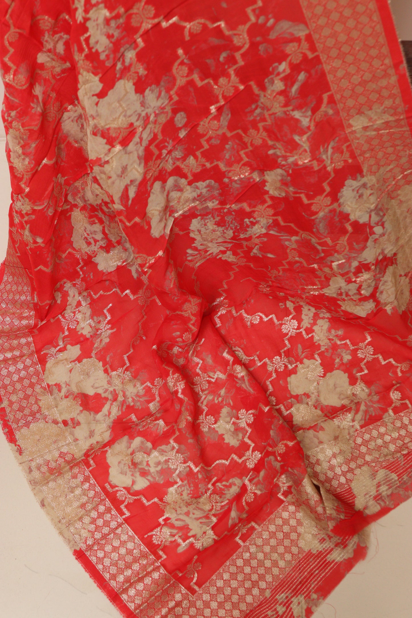 Stunning Red Banarasi Digital Printed Chiffon Georgette Dupatta - Luxurion World