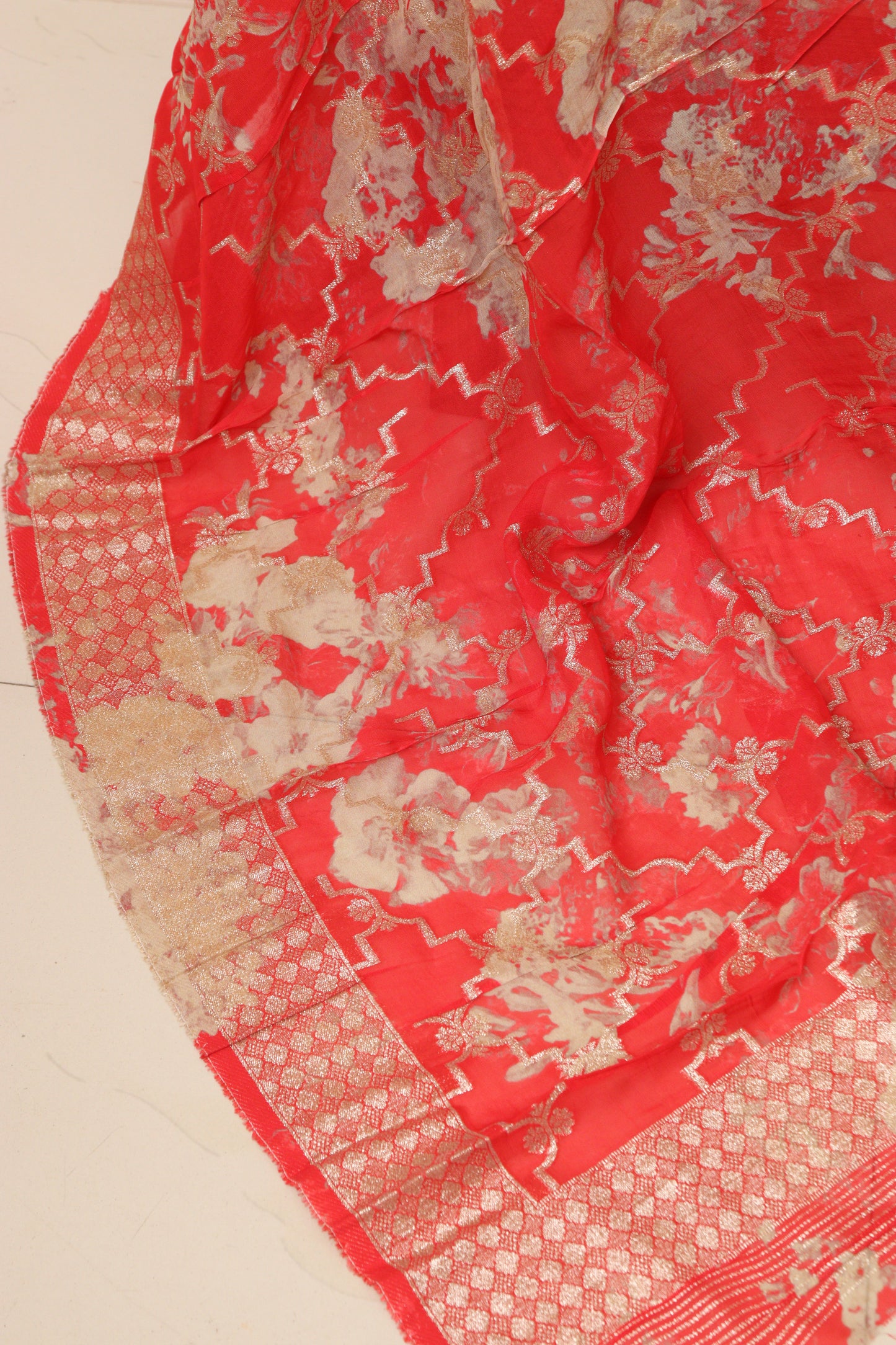 Stunning Red Banarasi Digital Printed Chiffon Georgette Dupatta - Luxurion World