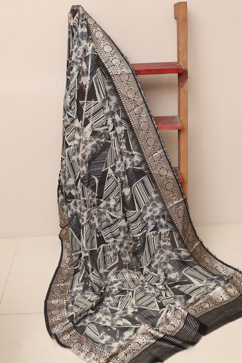 Elegant Black Banarasi Digital Printed Chiffon Georgette Dupatta - Luxurion World- Crafted Heirlooms