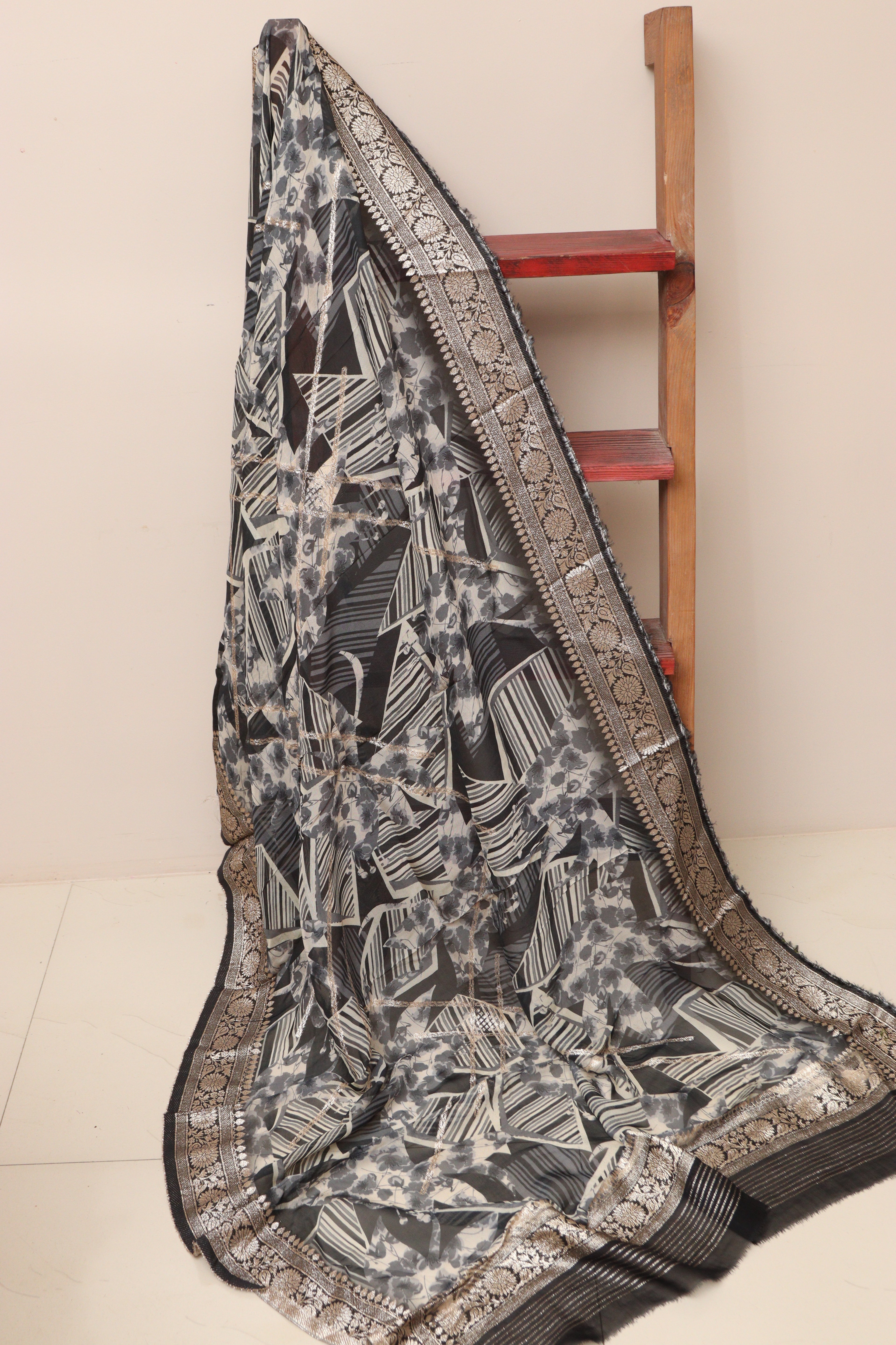 Elegant Black Banarasi Digital Printed Chiffon Georgette Dupatta - Luxurion World- Crafted Heirlooms