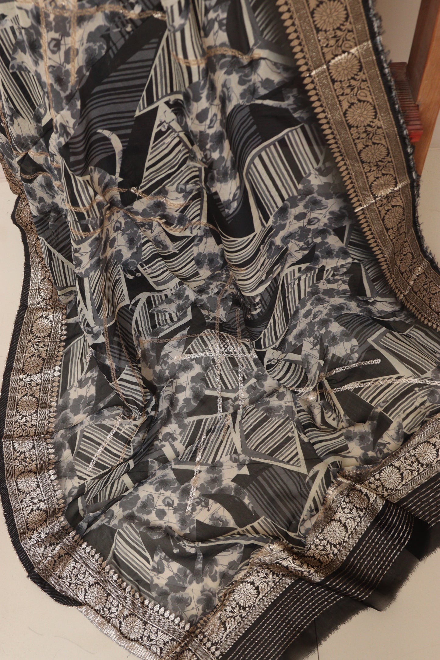 Elegant Black Banarasi Digital Printed Chiffon Georgette Dupatta