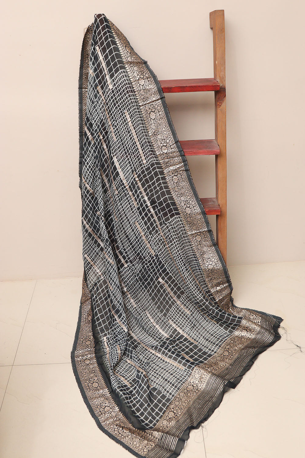 Elegant Black Banarasi Digital Printed Chiffon Georgette Dupatta - Luxurion World- Crafted Heirlooms