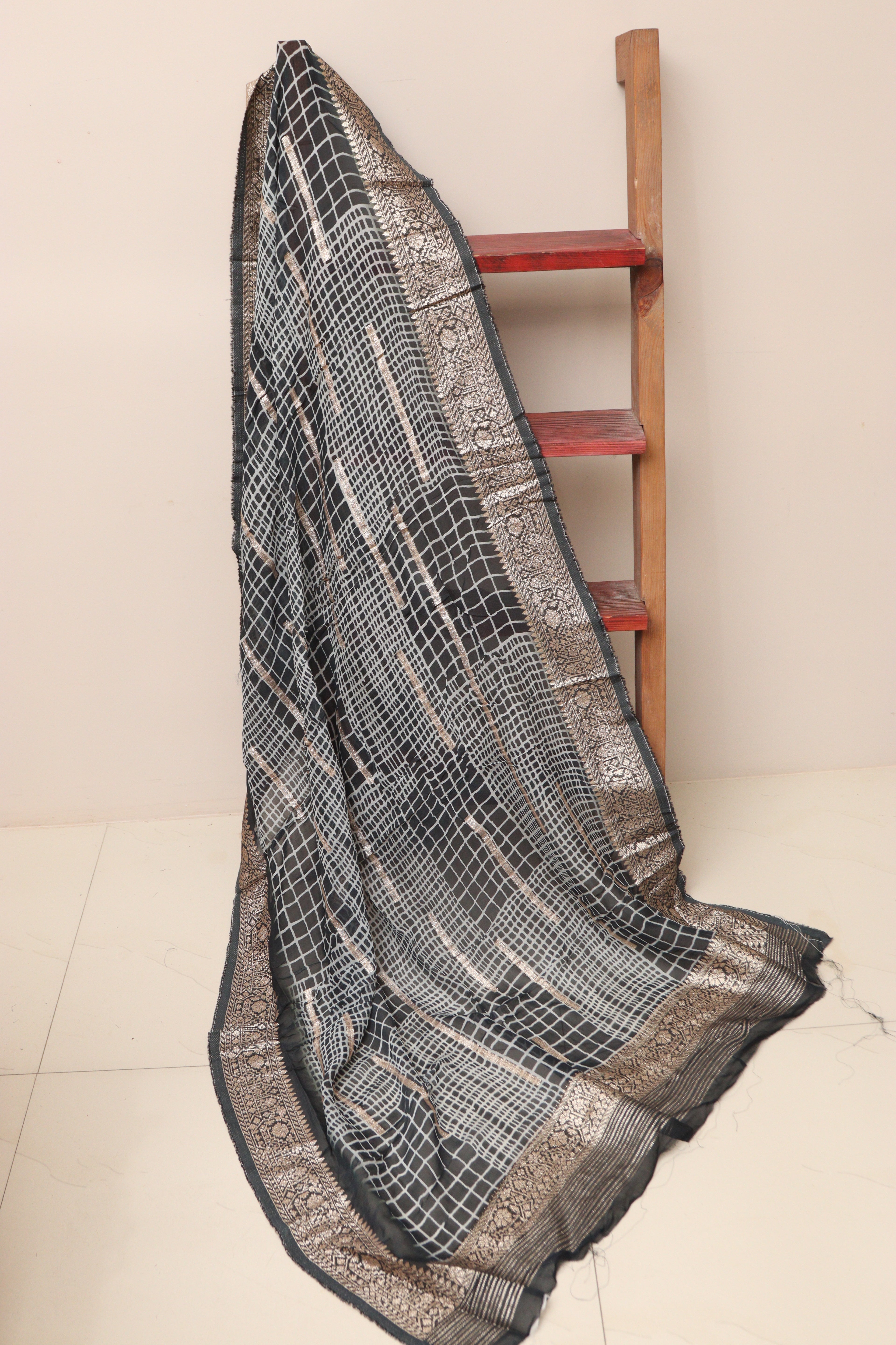 Elegant Black Banarasi Digital Printed Chiffon Georgette Dupatta - Luxurion World- Crafted Heirlooms