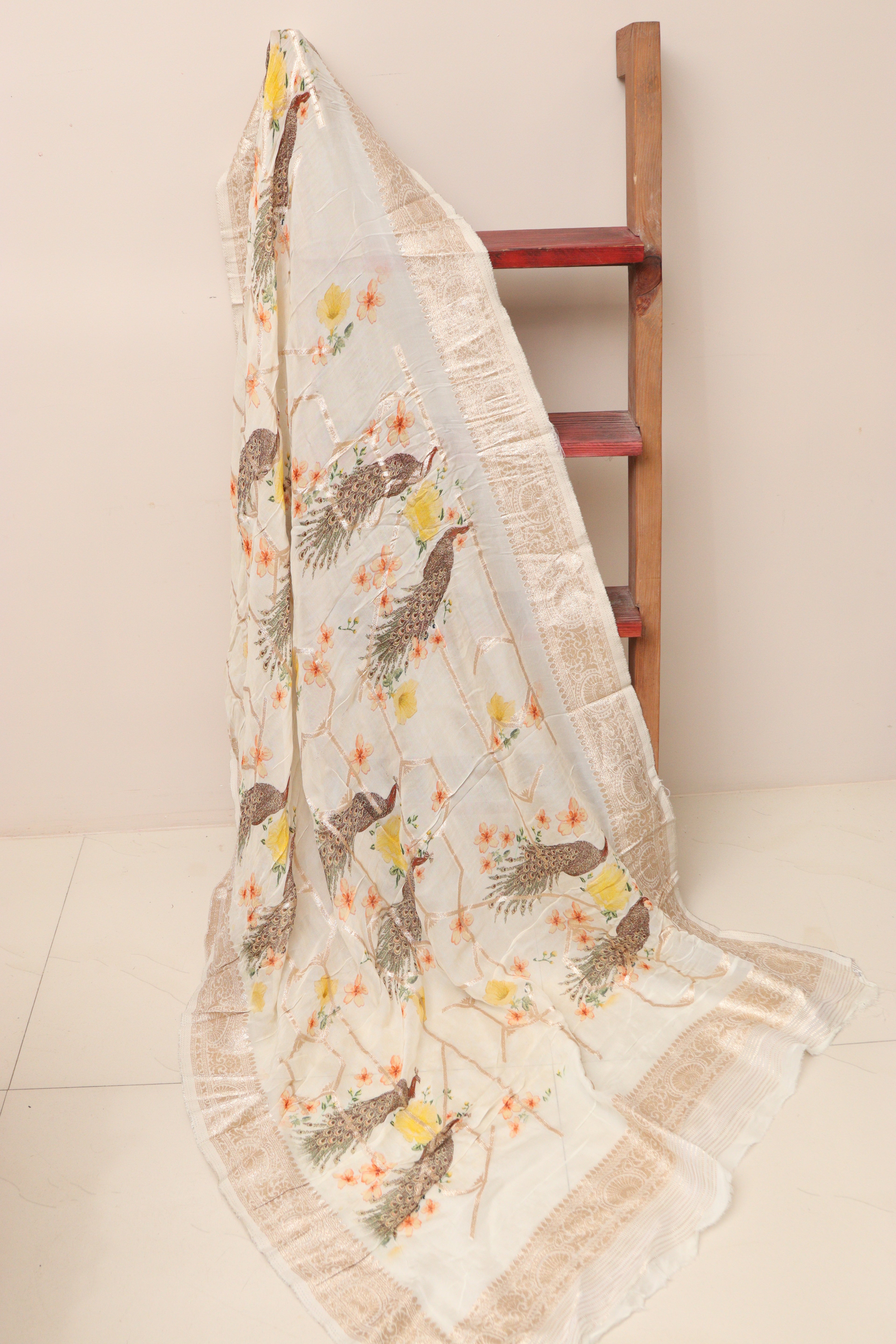 Elegant White Banarasi Digital Printed Chiffon Georgette Dupatta - Luxurion World- Crafted Heirlooms