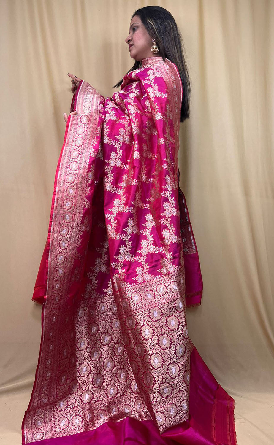 Exquisite Dual Tone Pink Banarasi Handloom Katan Silk Dupatta - Luxurion World