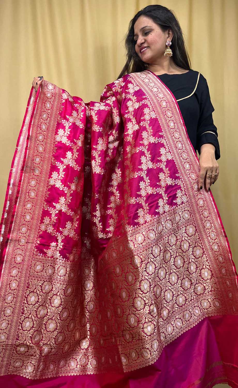 Exquisite Dual Tone Pink Banarasi Handloom Katan Silk Dupatta - Luxurion World