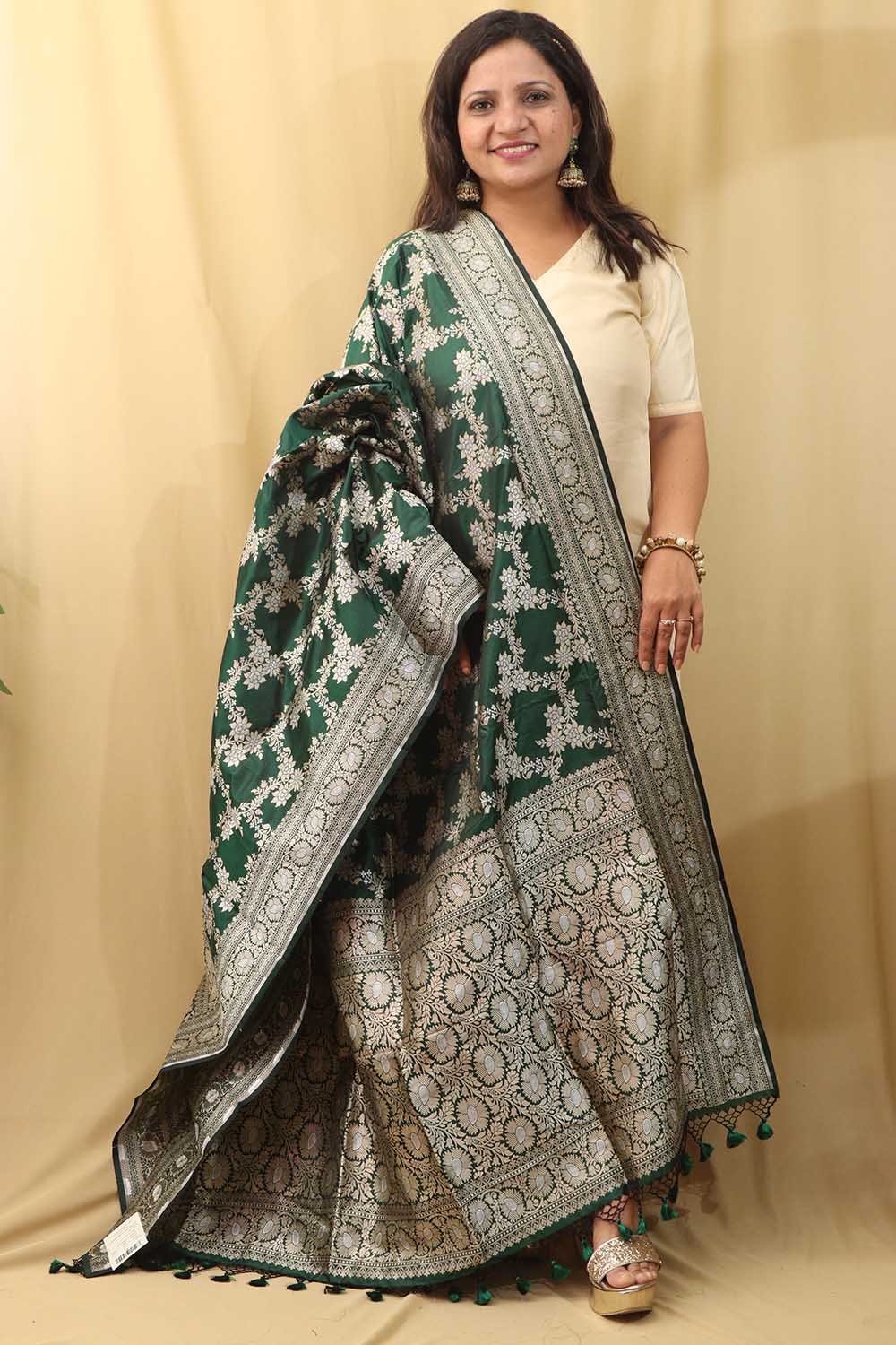 Green  Banarasi Handloom Pure Katan Silk Sona Roopa Dupatta - Luxurion World