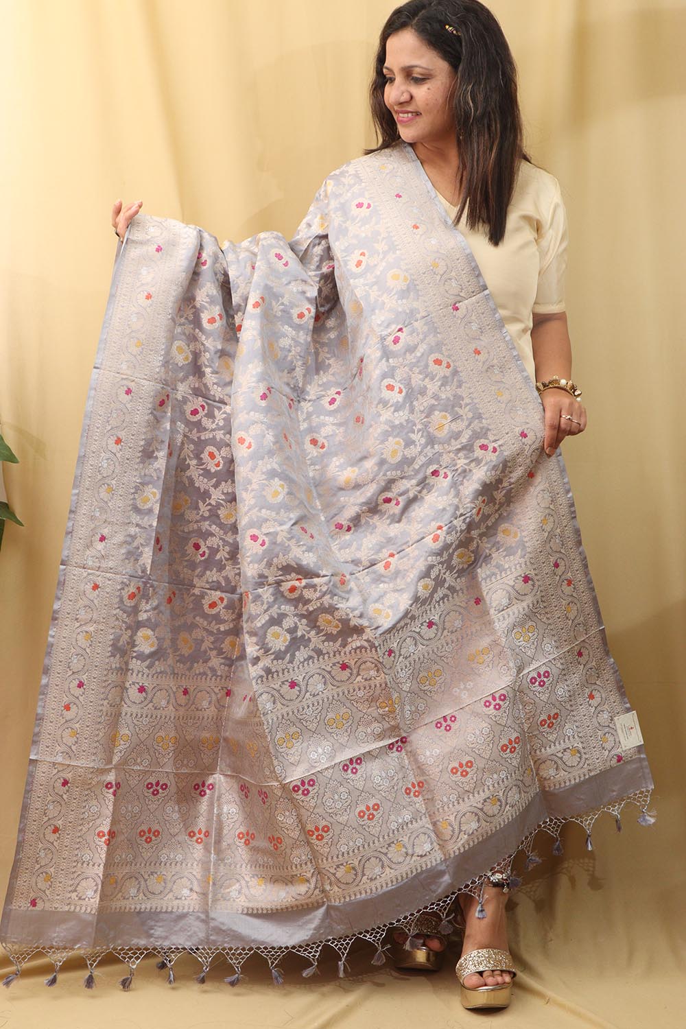 Grey Banarasi Handloom Pure Katan Silk Meenakari Dupatta - Luxurion World