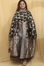 Black Banarasi Handloom Pure Katan Silk Sona Roopa Dupatta - Luxurion World