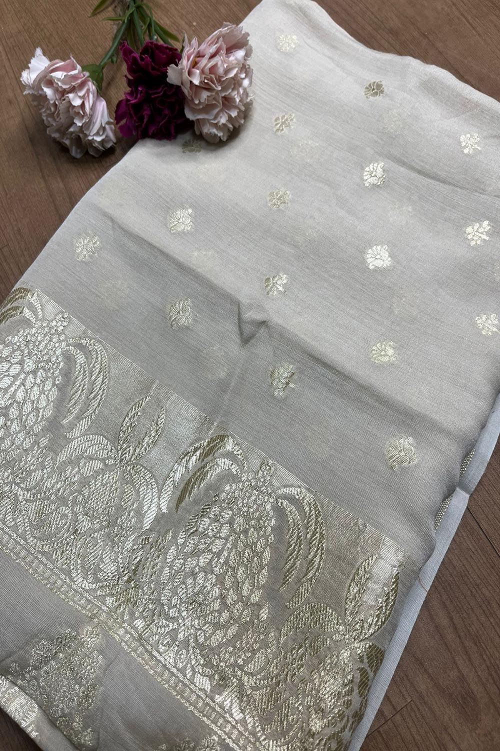 Stunning Dyeable Banarasi Handloom Pure Moonga Silk Dupatta - Luxurion World- Crafted Heirlooms