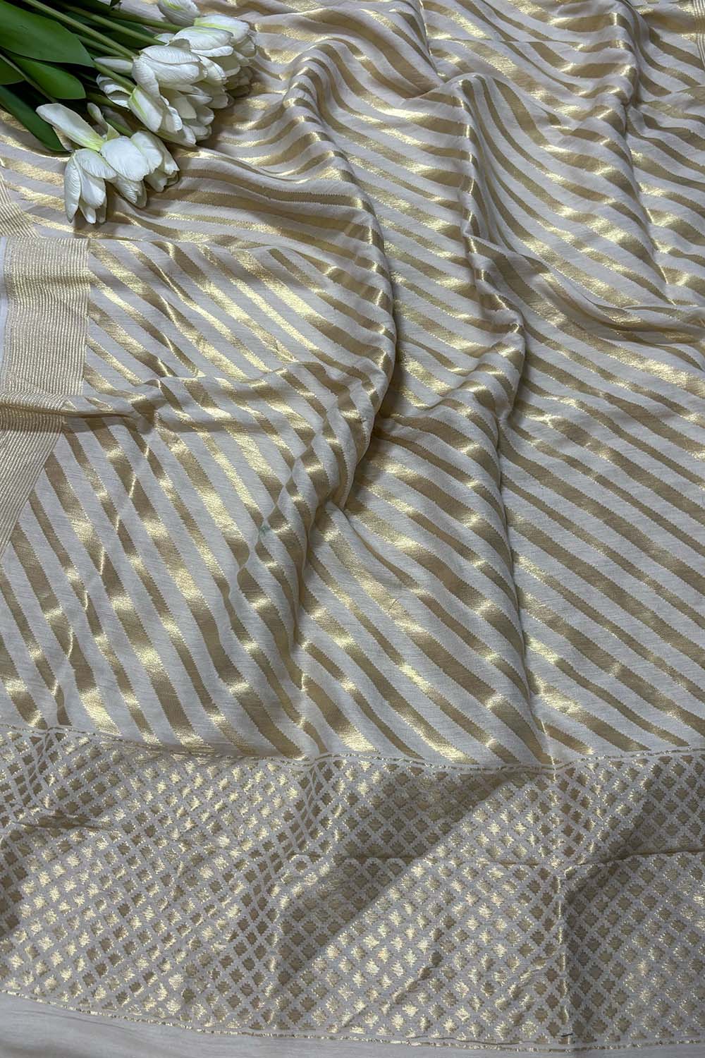 Dyeable Banarasi Handloom Pure Moonga Silk Stripes Design Dupatta - Luxurion World- Crafted Heirlooms