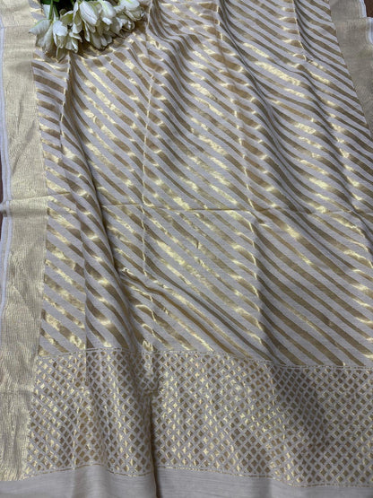 Dyeable Banarasi Handloom Pure Moonga Silk Stripes Design Dupatta - Luxurion World
