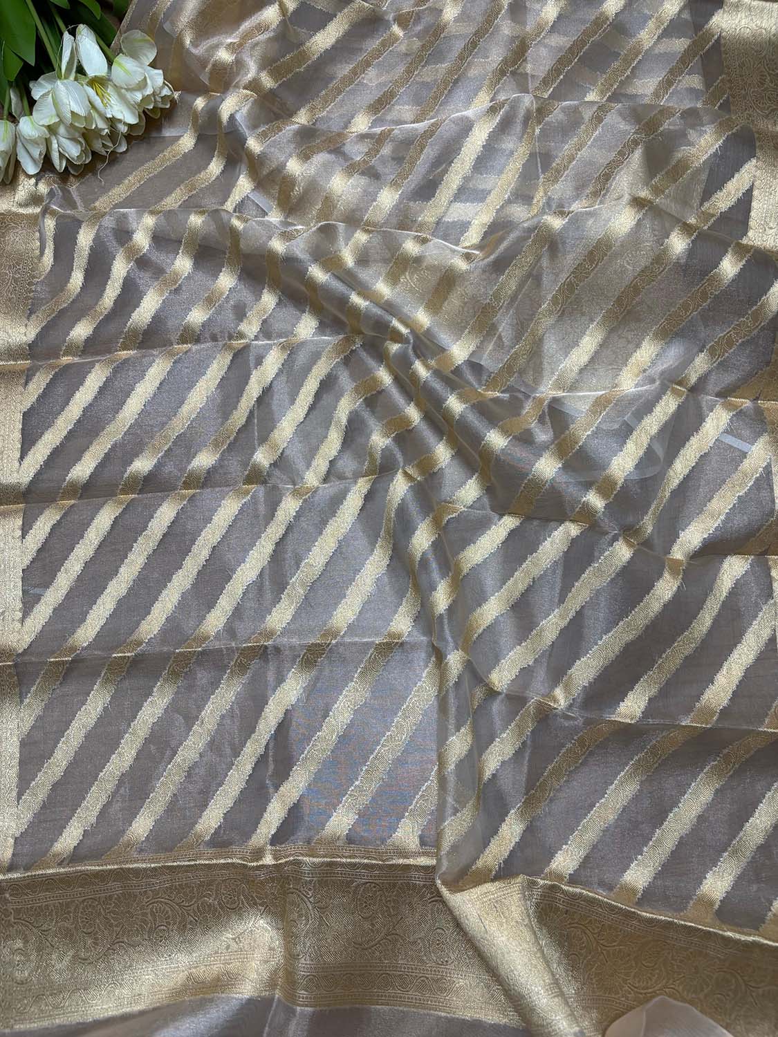 Dyeable Banarasi Handloom Pure Tissue Silk Stripes Design Dupatta - Luxurion World
